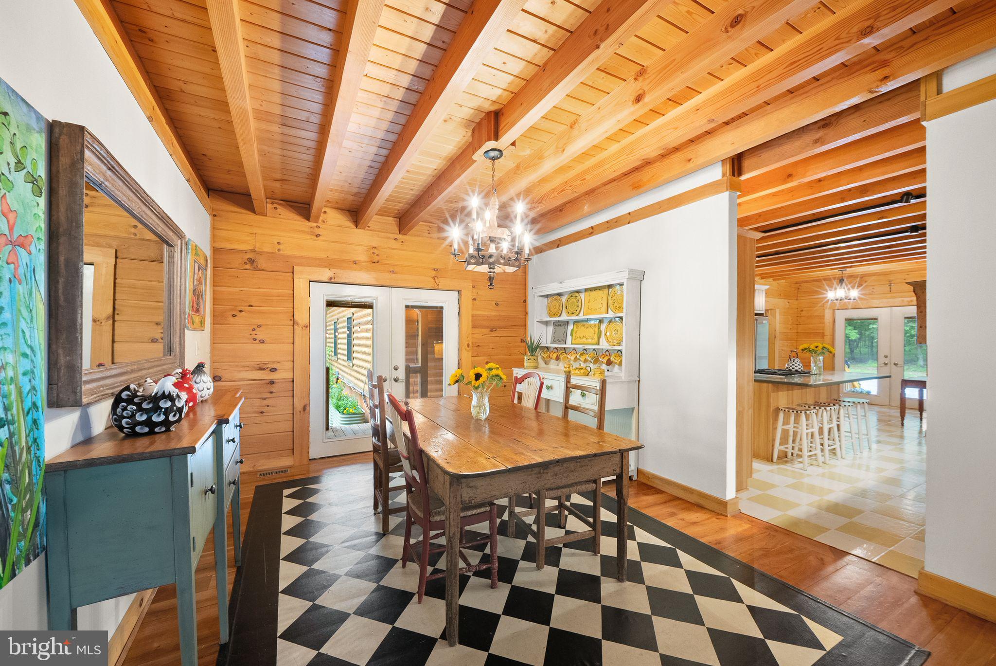 4020 Millwood Road Boyce, VA 22620 - Photo 28 of 132 Warm & inviting dining room.