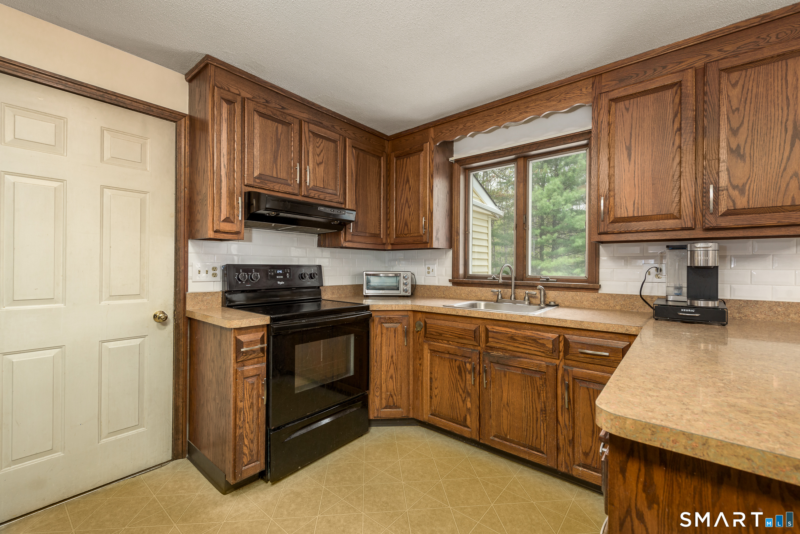 75 Village Street Bristol, CT 06010 - Photo 12 of 40
