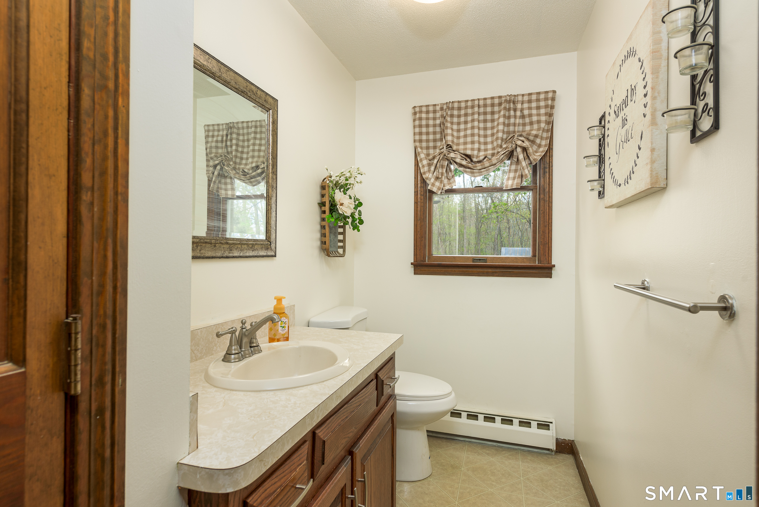 75 Village Street Bristol, CT 06010 - Photo 20 of 40