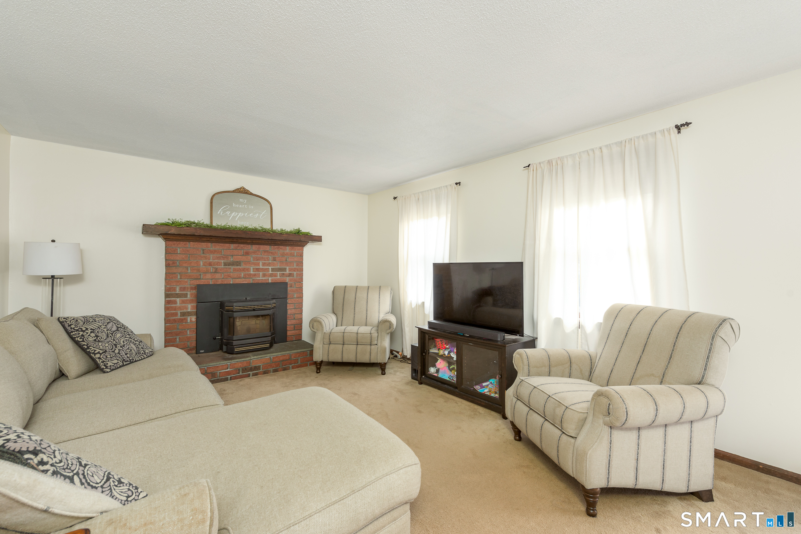 75 Village Street Bristol, CT 06010 - Photo 7 of 40