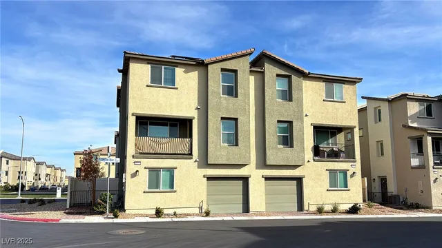 $1,795 | 7030 Skyline Blue Street, North Las Vegas, NV 89086