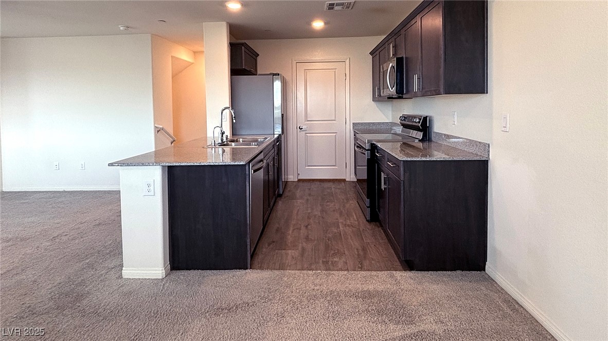 7030 Skyline Blue Street North Las Vegas, NV 89086 - Photo 18 of 37