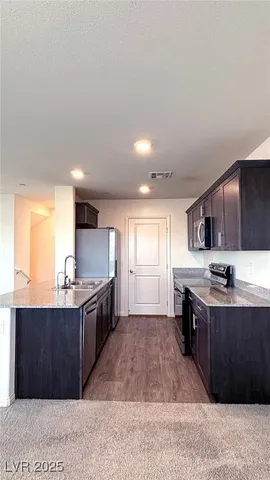 $1,795 | 7030 Skyline Blue Street, North Las Vegas, NV 89086