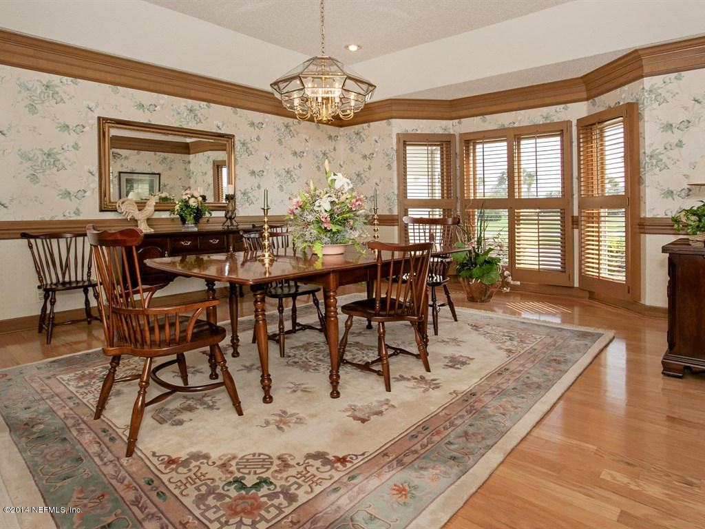 542 Lake Road Ponte Vedra Beach, FL 32082 - Photo 16 of 37 013_Dining Room