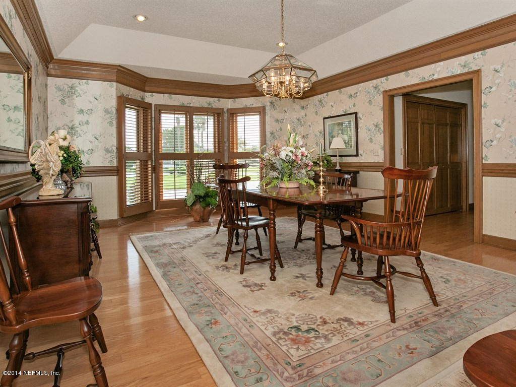 542 Lake Road Ponte Vedra Beach, FL 32082 - Photo 17 of 37 014_Dining Room