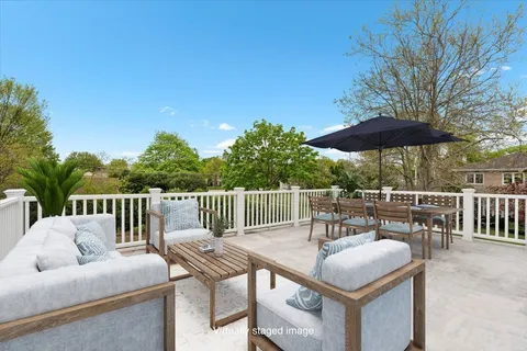 $600,000 | 545 South Evergreen Avenue, Arlington Heights, IL 60005