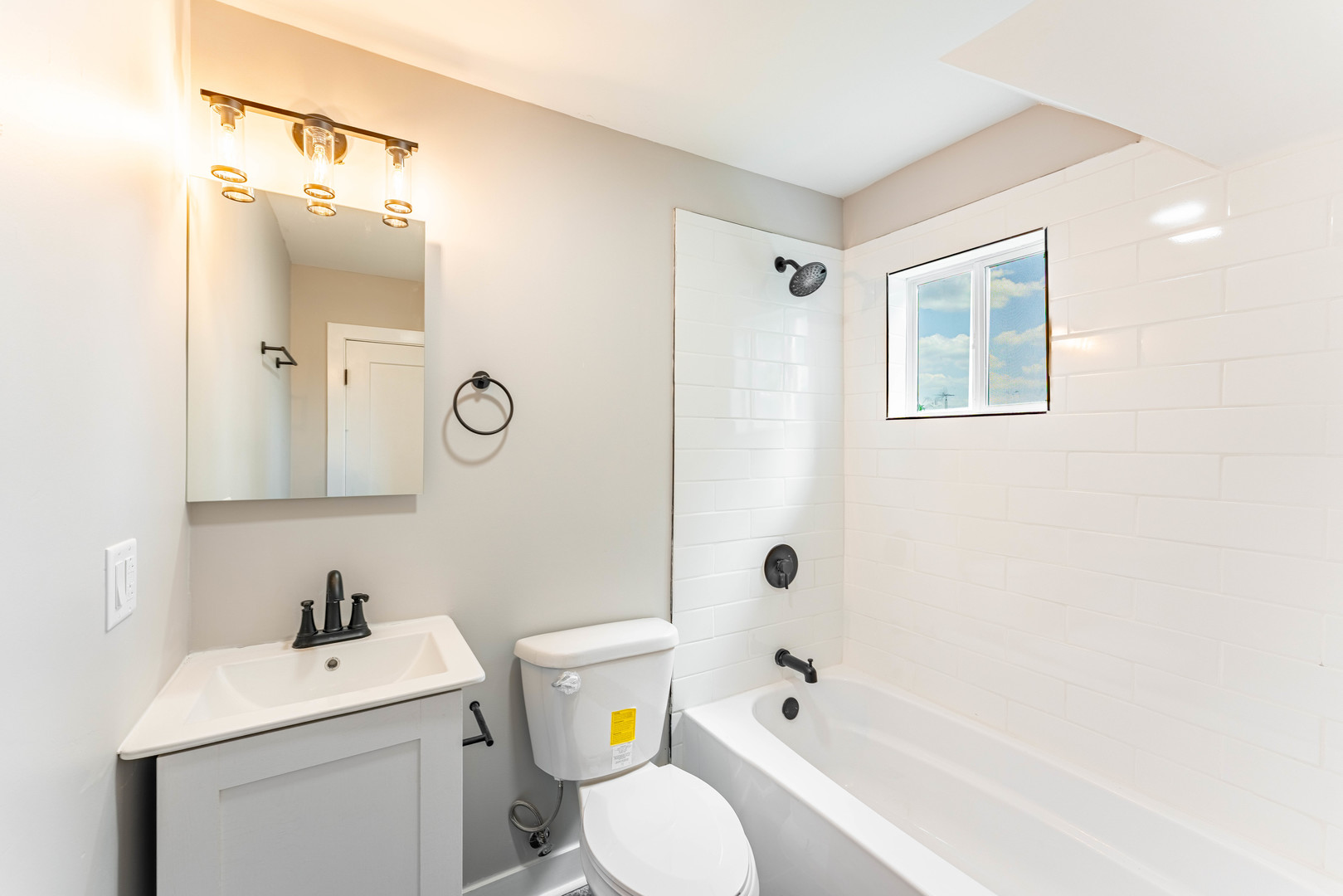 1076 East Maple Street Kankakee, IL 60901 - Photo 8 of 47