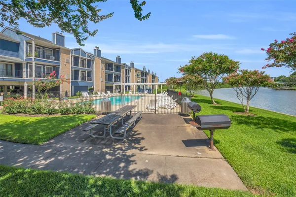 $113,000 | 18511 Egret Bay Boulevard, Unit 502, Webster, TX 77058
