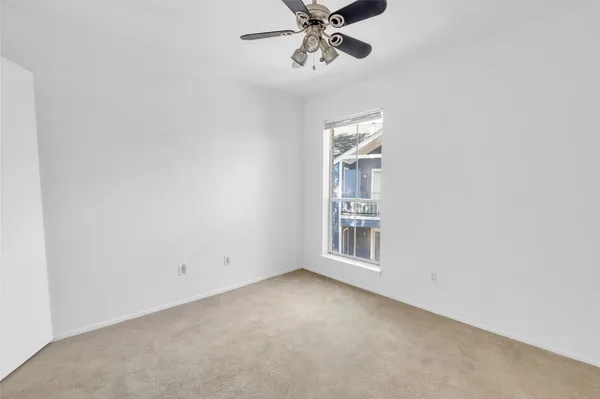 $113,000 | 18511 Egret Bay Boulevard, Unit 502, Webster, TX 77058