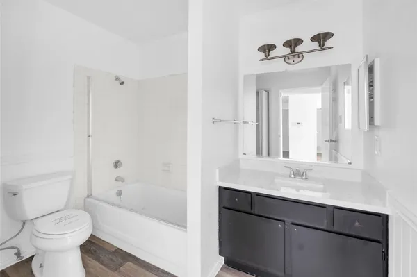 $113,000 | 18511 Egret Bay Boulevard, Unit 502, Webster, TX 77058