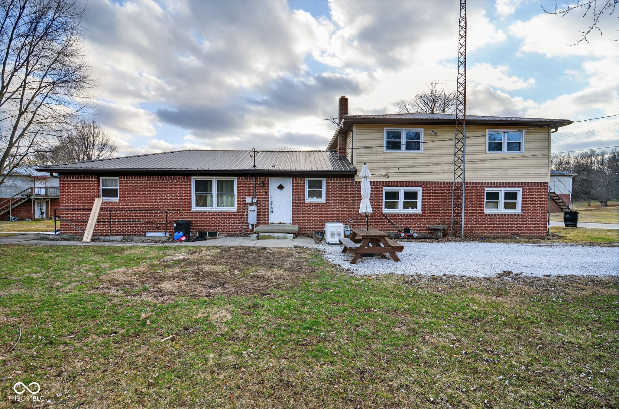 8568 Academy Way Ladoga, IN 47954 - Photo 4 of 36