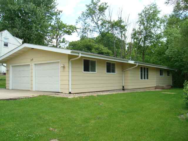 312 Park Road Creve Coeur, IL 61610 - Photo 1 of 5 Gallery Image 1
