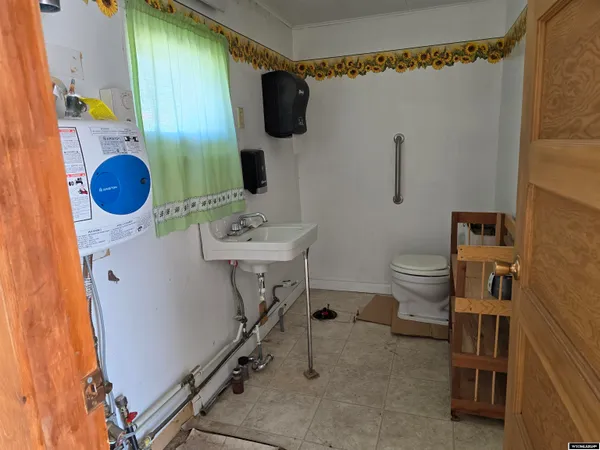 $270,000 | 1 South Colorado Avenue, Guernsey, WY 82214
