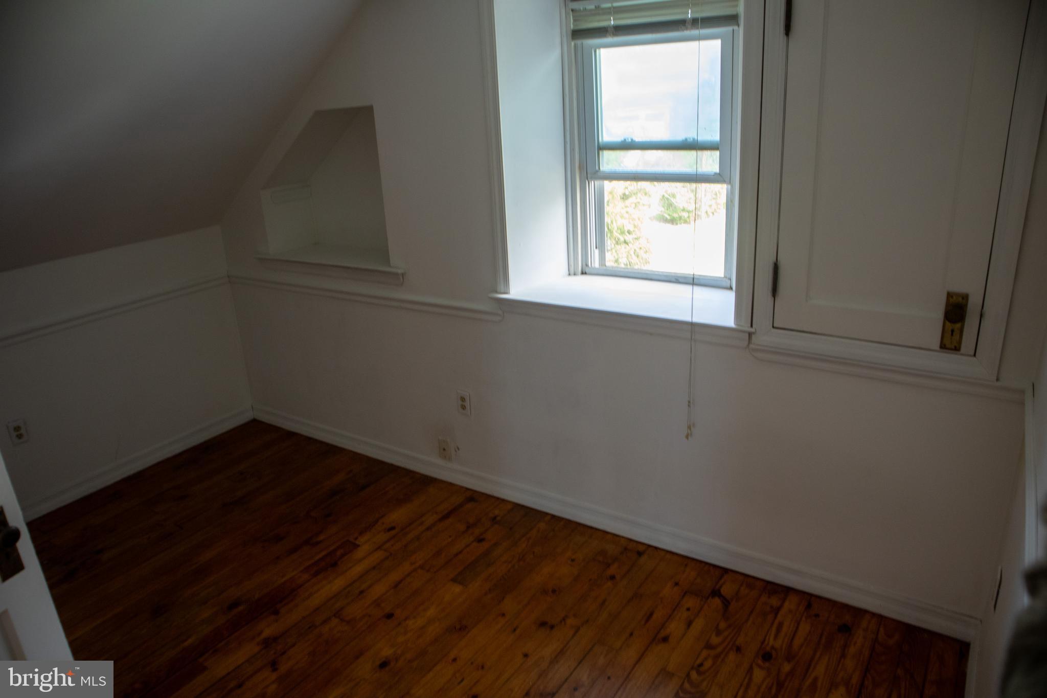 2129 R Spring Street West Lawn, PA 19609 - Photo 14 of 24