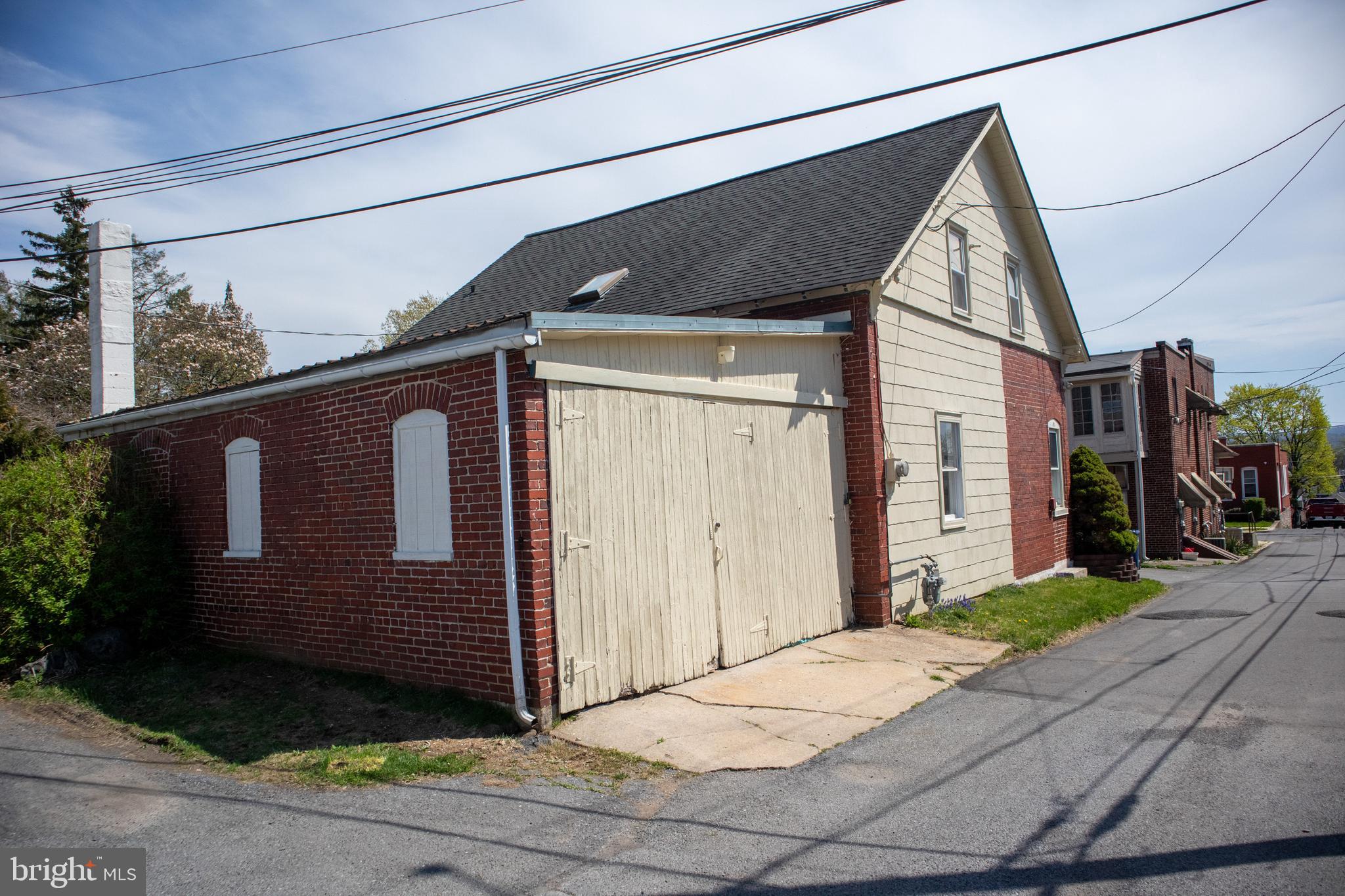 2129 R Spring Street West Lawn, PA 19609 - Photo 22 of 24