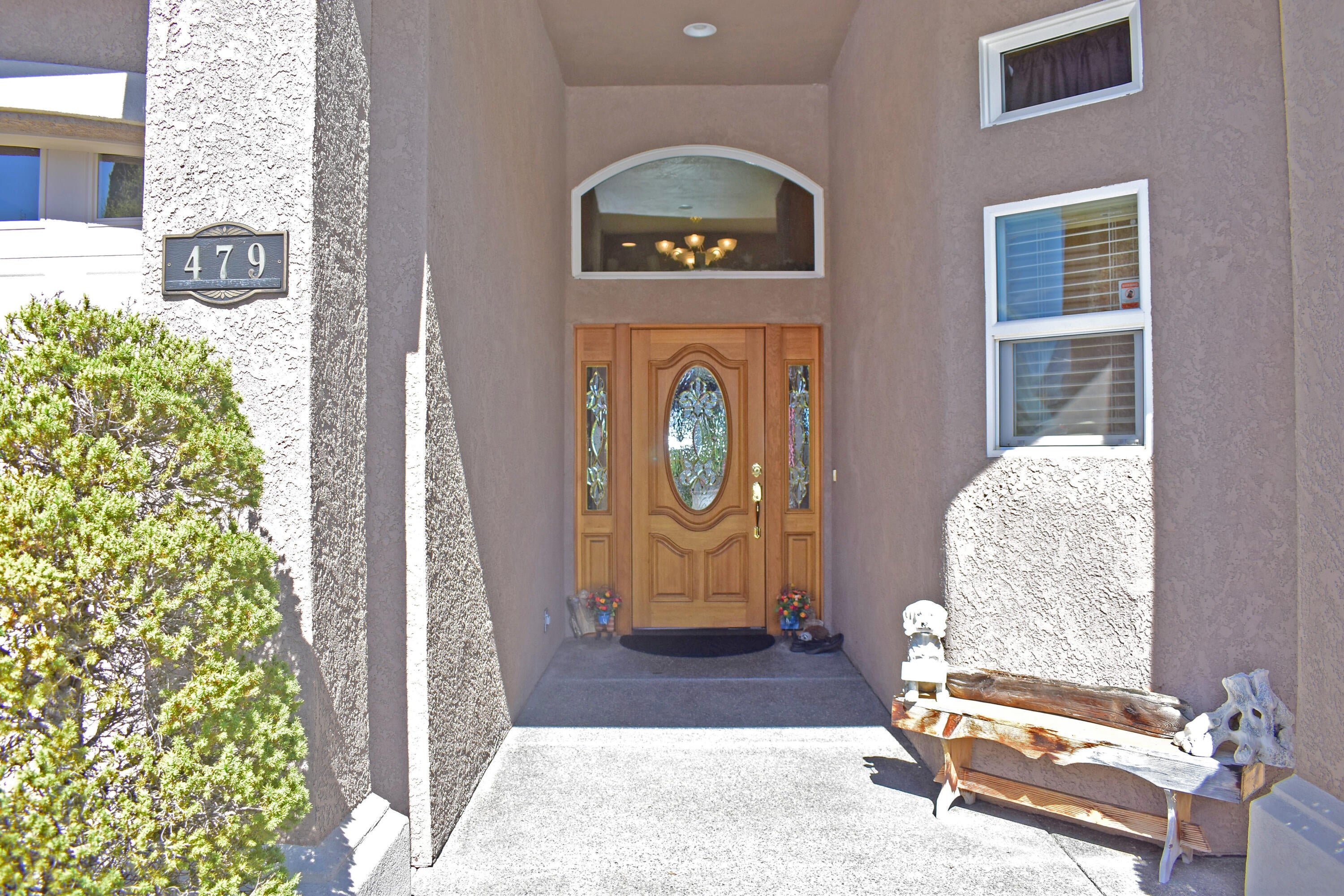 479 Quail Run Eagle Point, OR 97524 - Photo 48 of 51 Covered Front Entry
