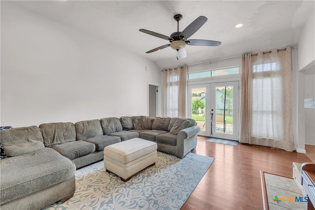 1417 Ridgeway Drive Temple, TX 76502 - Photo 9 of 14 Gallery Image 9