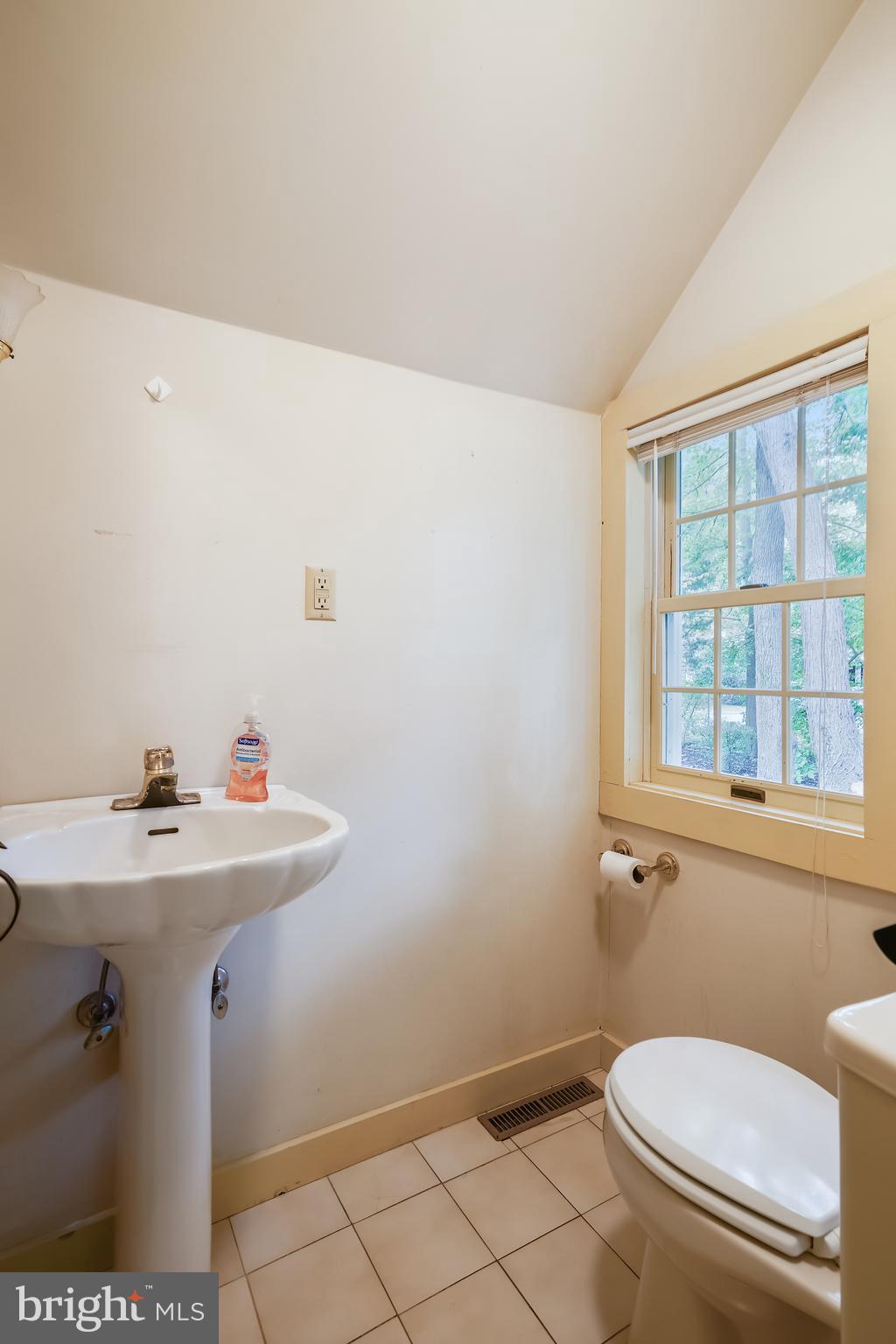 206 Birch Run Road Chestertown, MD 21620 - Photo 13 of 32 1/2 Bath off Kitchen