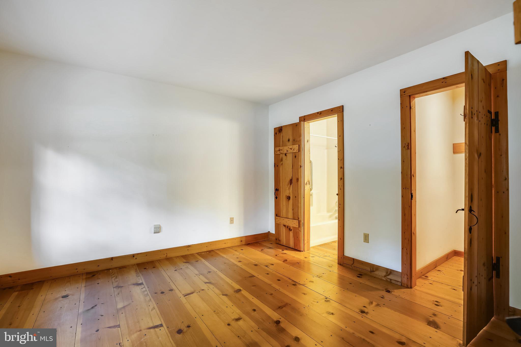 206 Birch Run Road Chestertown, MD 21620 - Photo 14 of 32 1st Floor Primary Suit