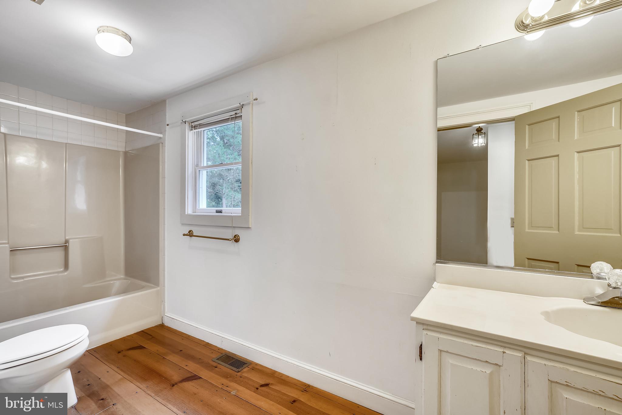 206 Birch Run Road Chestertown, MD 21620 - Photo 19 of 32 Full bath Upstairs