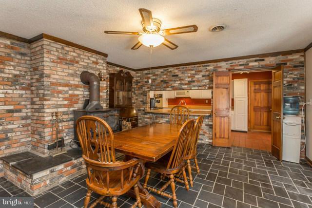 1626 Poplar Road Stafford, VA 22556 - Photo 7 of 29 Gathering/Breakfast Room