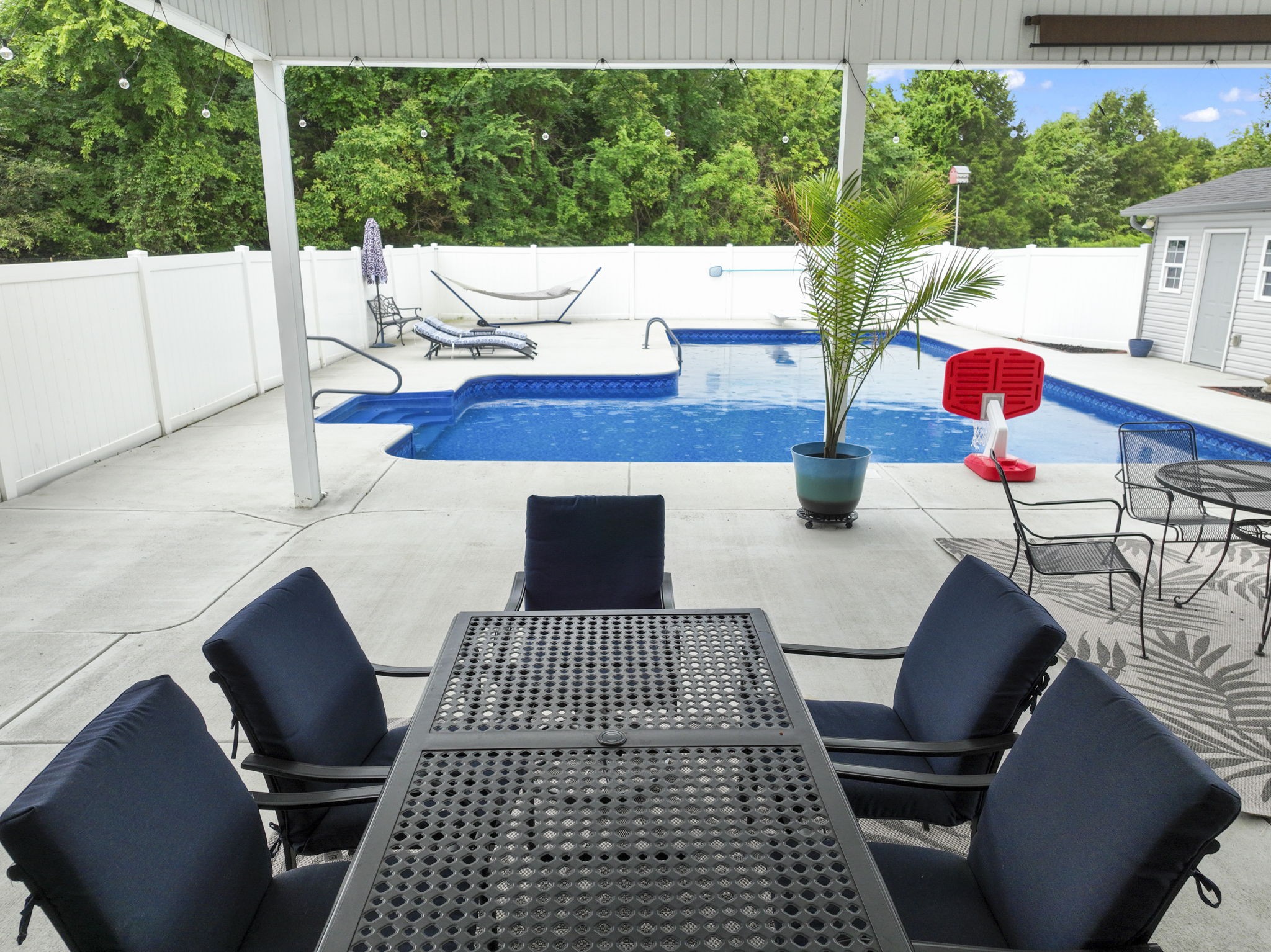 11237 Newtown Road Unionville, TN 37180 - Photo 32 of 46 a outdoor space with sitting space