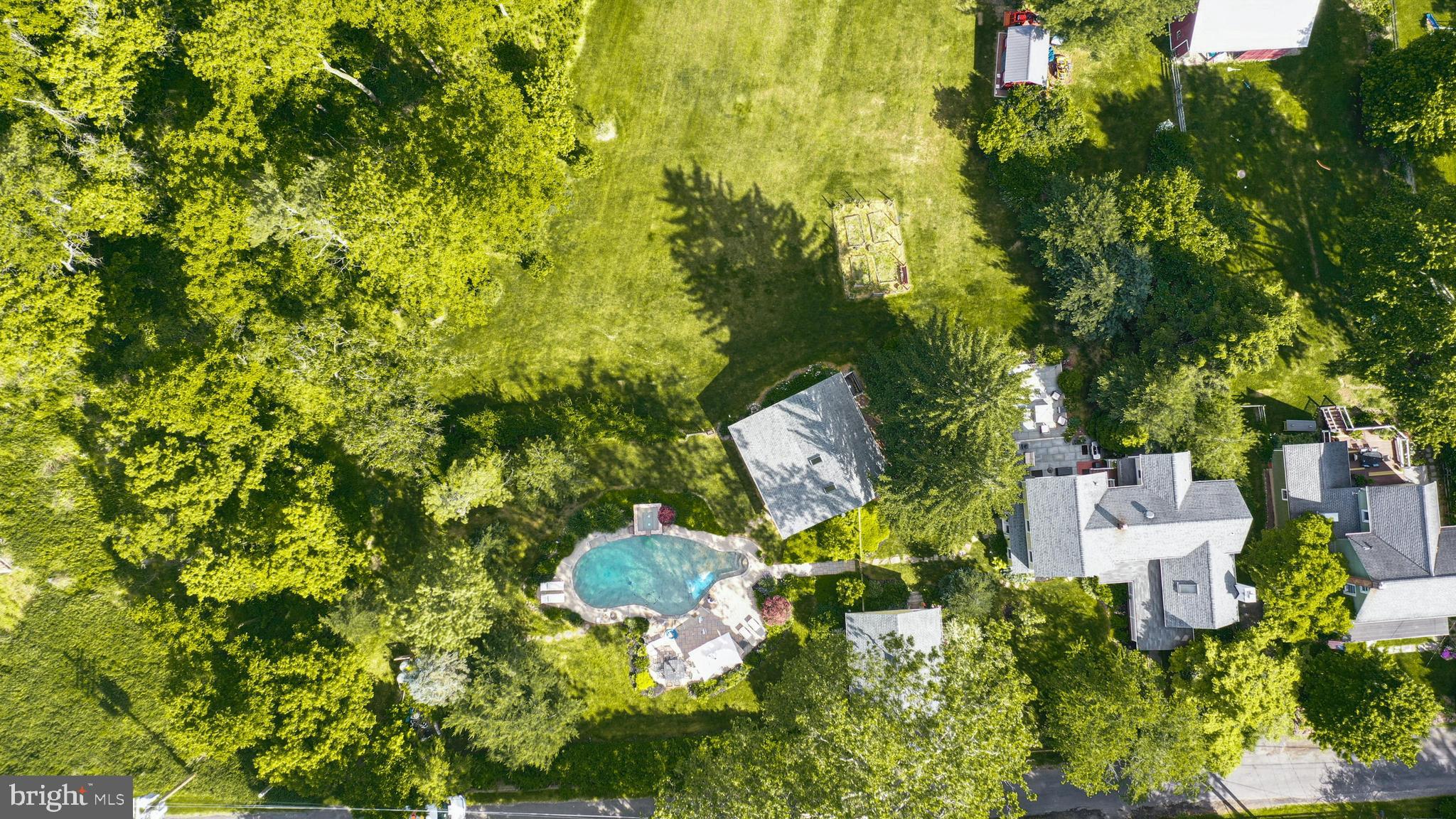 155 Old Philadelphia Road Riegelsville, PA 18077 - Photo 39 of 42 an aerial view of residential house with outdoor space and trees all around