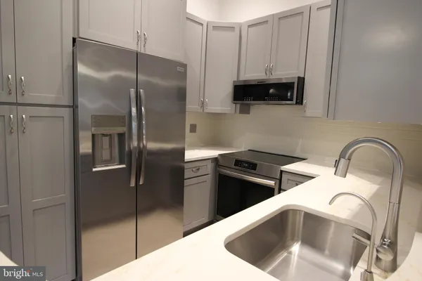 $2,200 | 1956A Villaridge Drive, Unit 1956B, Reston, VA 20191