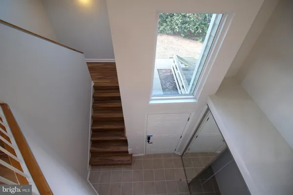 $2,200 | 1956A Villaridge Drive, Unit 1956B, Reston, VA 20191