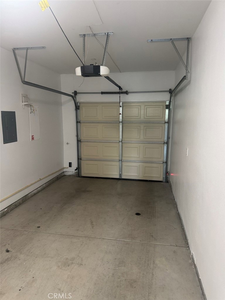 13665 Arrow Route, Unit 6 Fontana, CA 92335 - Photo 15 of 42 a view of a garage