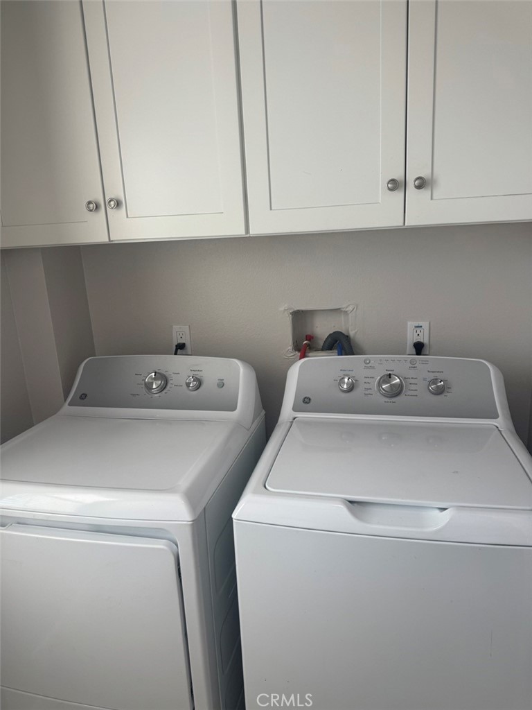 13665 Arrow Route, Unit 6 Fontana, CA 92335 - Photo 20 of 42 a utility room with dryer and washer