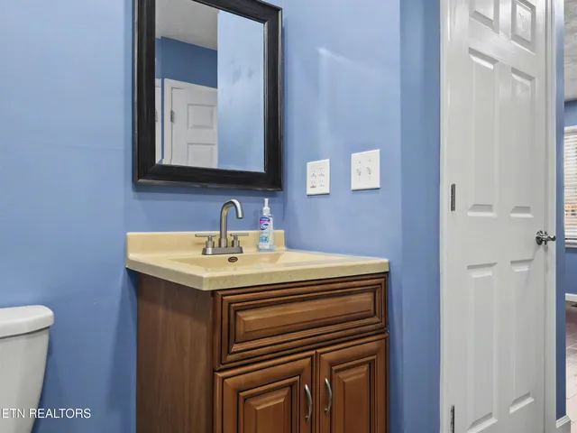 $557,000 | 129 Bucks And Doe Lane, La Follette, TN 37766