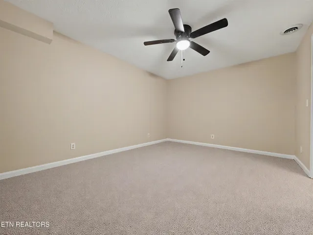 $557,000 | 129 Bucks And Doe Lane, La Follette, TN 37766