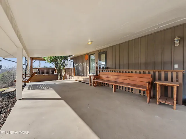 $557,000 | 129 Bucks And Doe Lane, La Follette, TN 37766