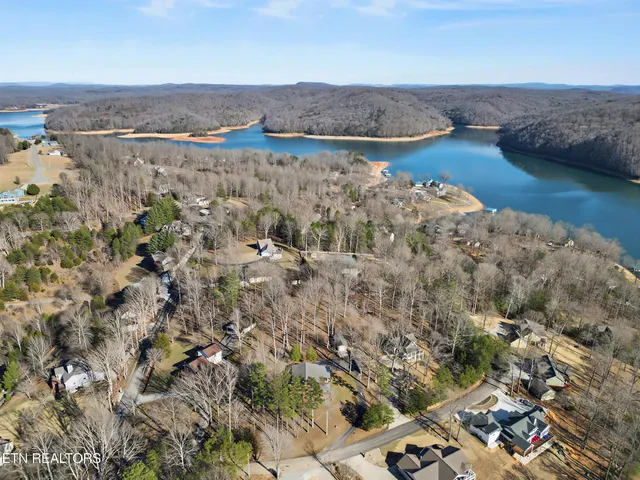 $557,000 | 129 Bucks And Doe Lane, La Follette, TN 37766