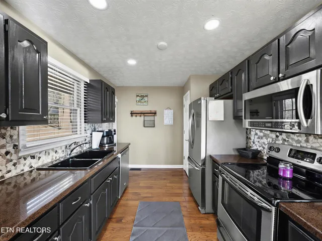 $557,000 | 129 Bucks And Doe Lane, La Follette, TN 37766