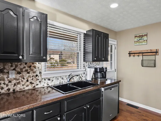 $557,000 | 129 Bucks And Doe Lane, La Follette, TN 37766