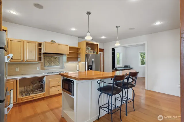 $790,000 | 7554 Guemes Island Road, Anacortes, WA 98221