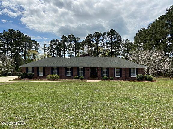 11 Bolingview Road Juliette, GA 31046 - Photo 1 of 14 front view of a house with a yard