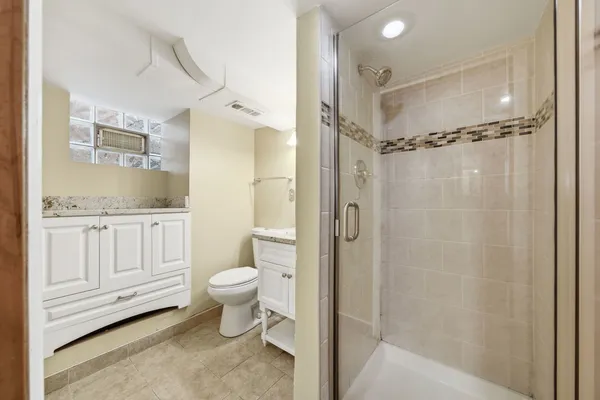 $300,000 | 3441 West 83rd Street, Chicago, IL 60652