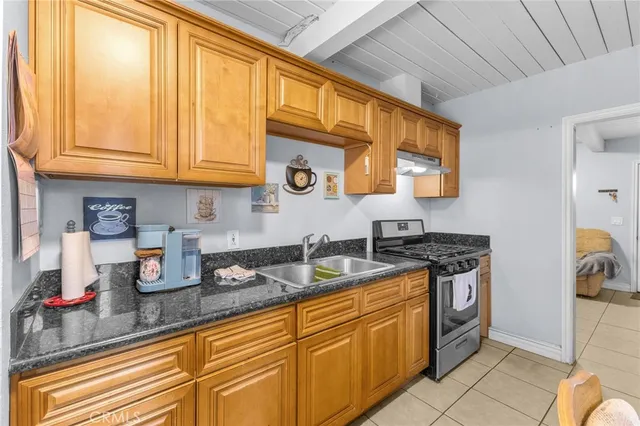 $445,000 | 18585 14th Street, Bloomington, CA 92316