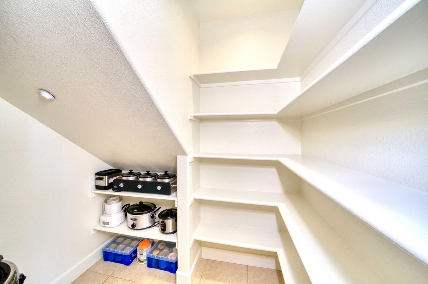 1 Connemara Drive Pacifica, CA 94044 - Photo 15 of 45