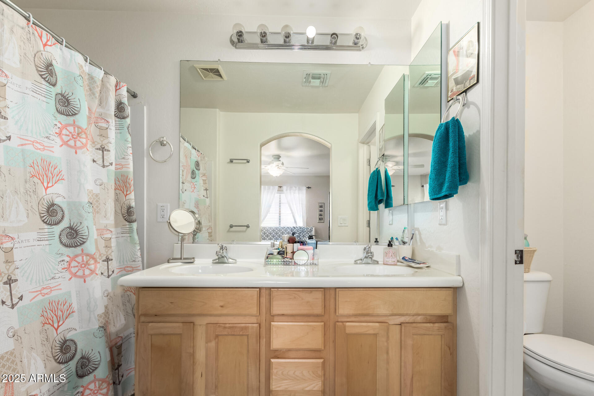 4670 East Redfield Road Gilbert, AZ 85234 - Photo 15 of 29 Bathroom