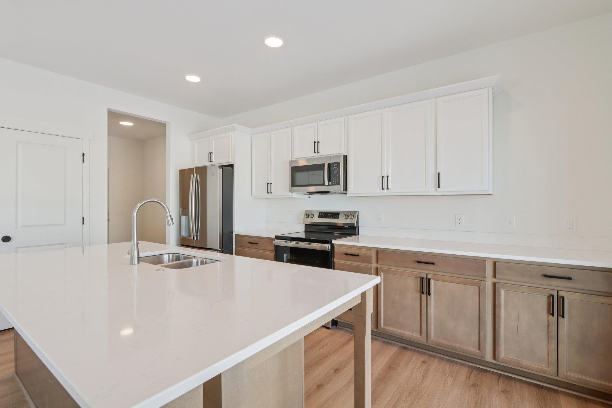 582 Buss Cottage Grove, WI 53527 - Photo 5 of 25