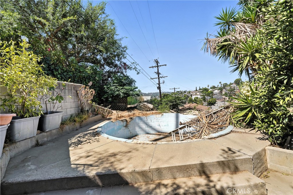 6178 Roy Street Los Angeles, CA 90042 - Photo 35 of 44 pool