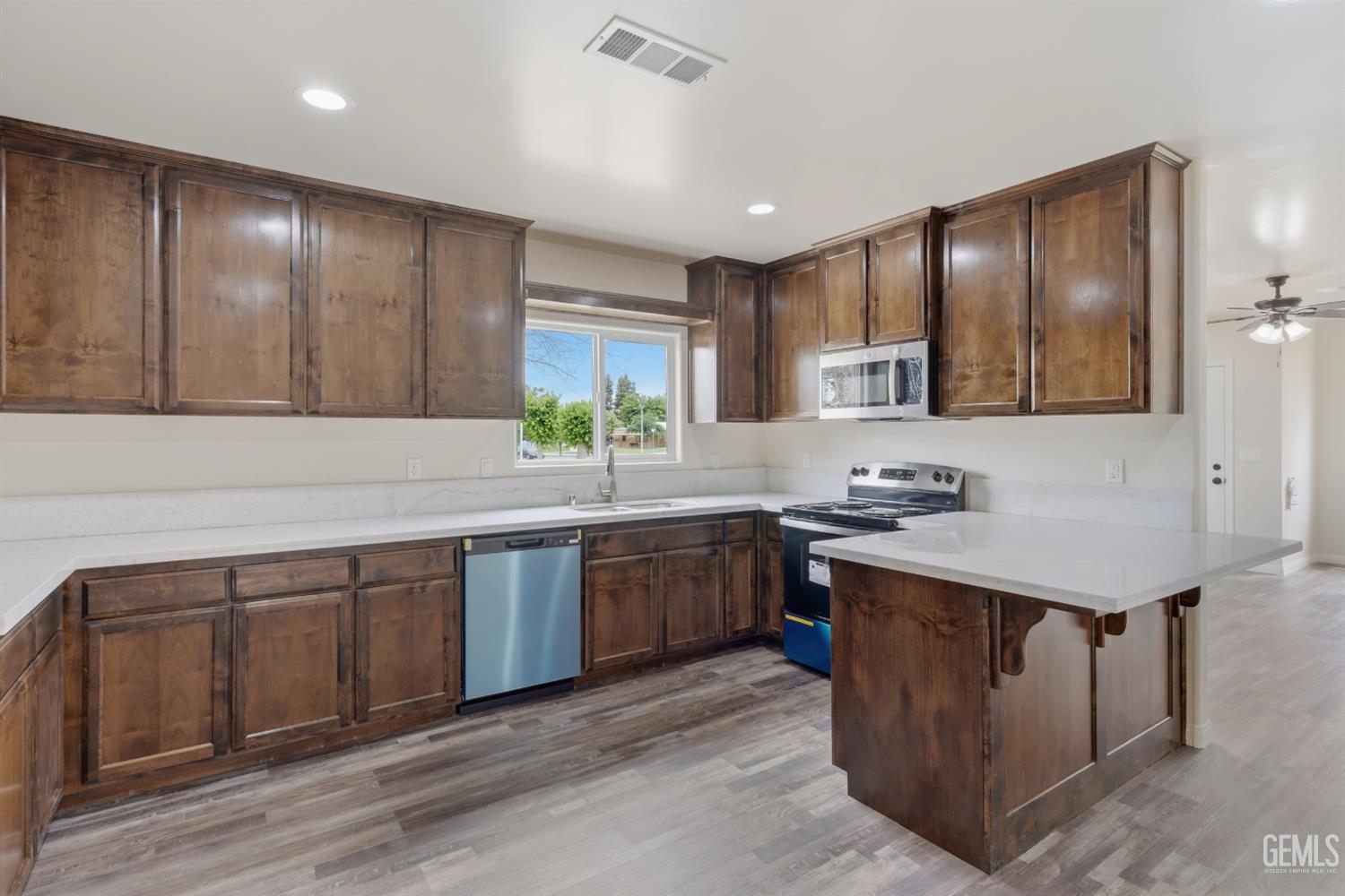 Undisclosed Address Taft, CA 93268 - Photo 15 of 30