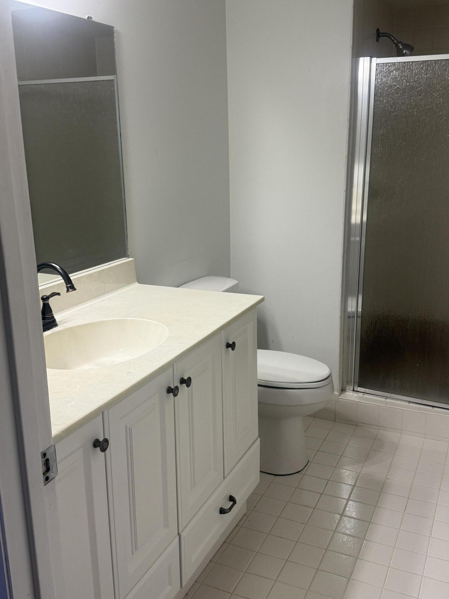 3011 Southeast Aster Lane, Unit 810 Stuart, FL 34994 - Photo 12 of 15 bath1