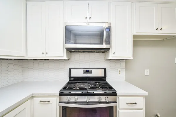 $1,800 | 6911 Winding Trace Drive, Houston, TX 77086