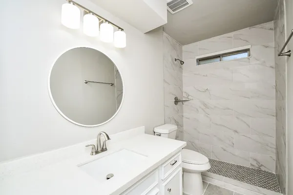 $1,925 | 6911 Winding Trace Drive, Houston, TX 77086