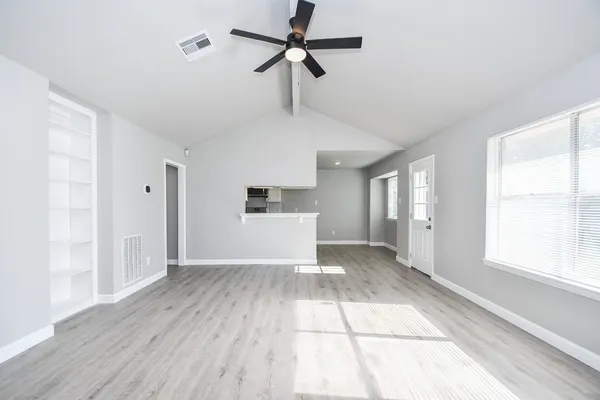 $1,925 | 6911 Winding Trace Drive, Houston, TX 77086